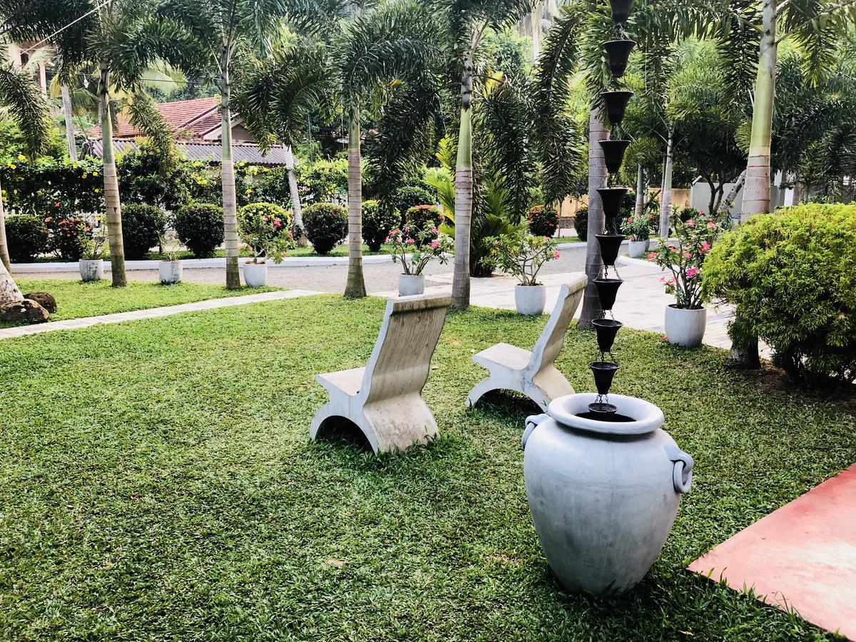 Peacock Villa Mirissa Dış mekan fotoğraf